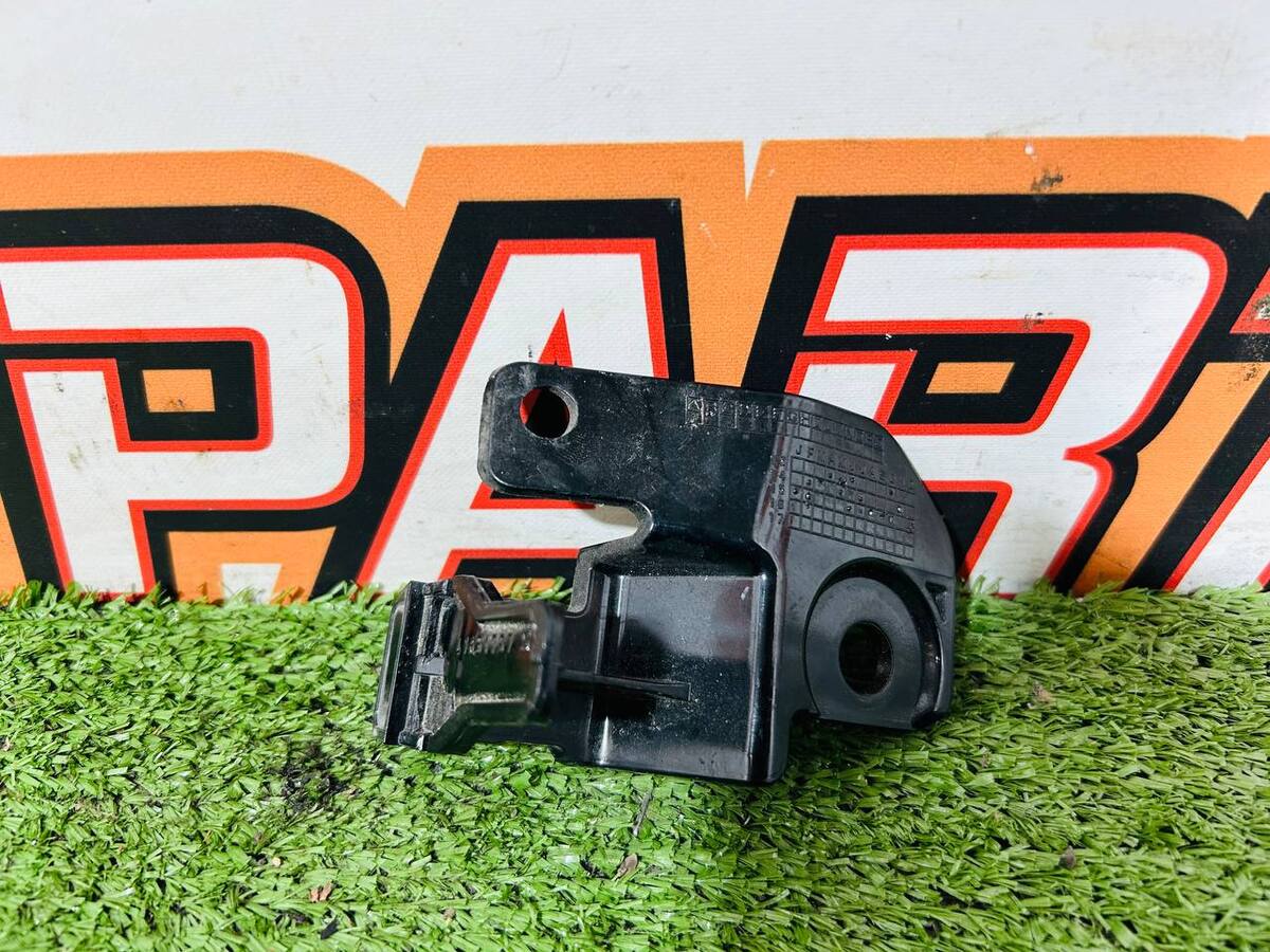 LR054699 Кронштейн кріплення фари лівої RANGE ROVER SPORT (L494) 2013-Б/У
